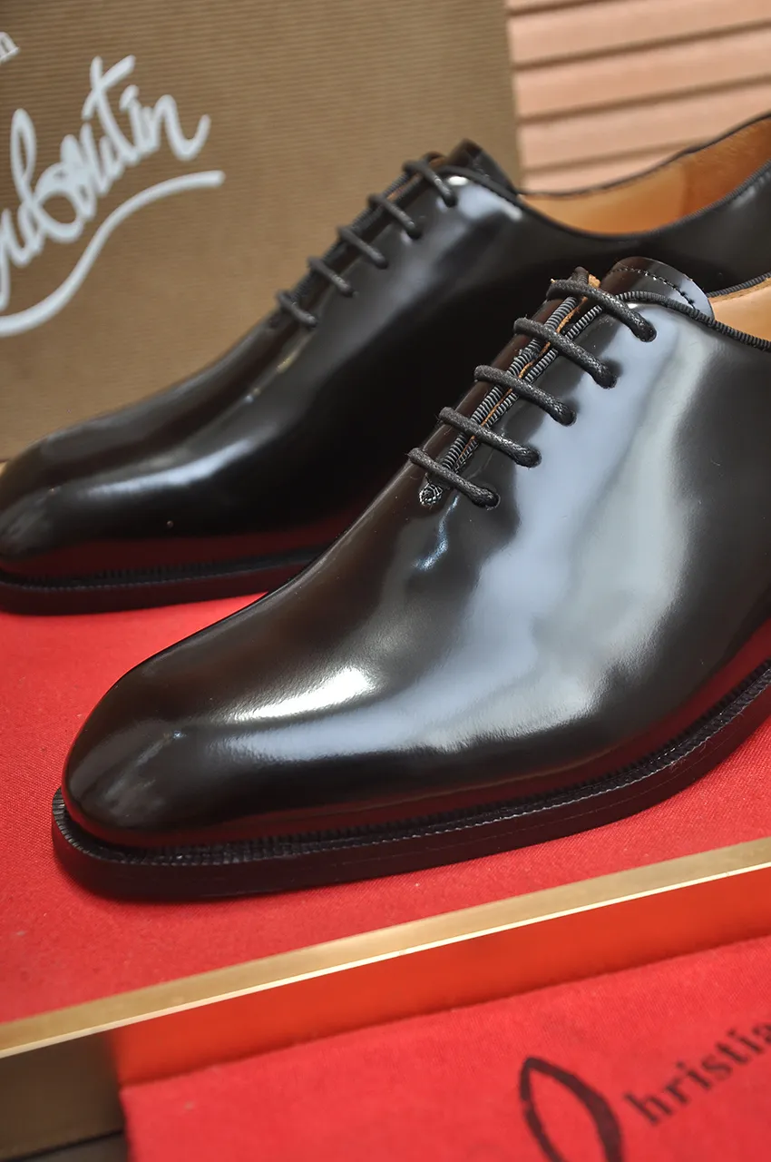 Men's shoes 💰620💶 [Chrstian Loubotin] Red-soled shoes 💋Original mold opening, the highest version on the market, purely handmade ➕Imported cowhide uppers, first-layer water-dyed cowhide lining! Original EU high-gloss outsole. 38 to 45 (45 customized)